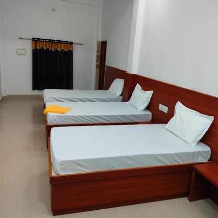 Shree Ram Guest House Near Ram Mandir Ayodhya ภายนอก รูปภาพ