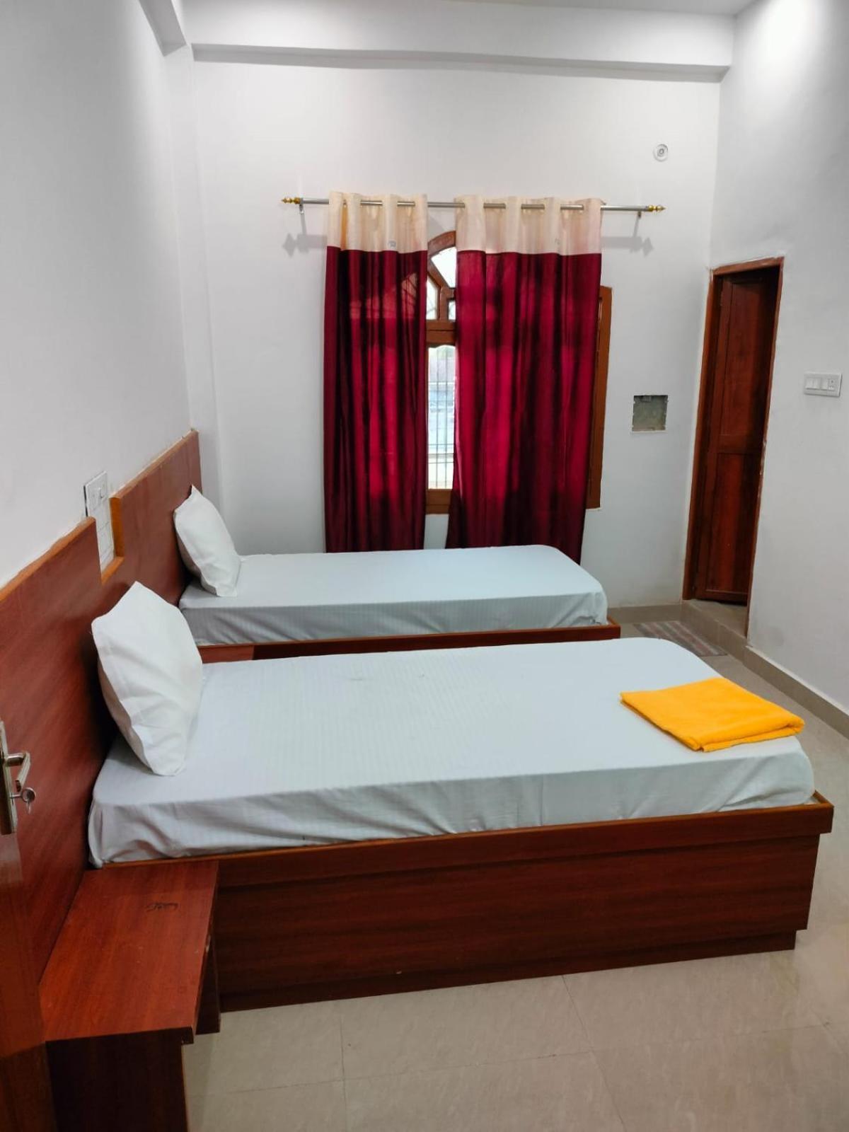 Shree Ram Guest House Near Ram Mandir Ayodhya ภายนอก รูปภาพ